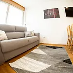 Flow Apartments Astoria